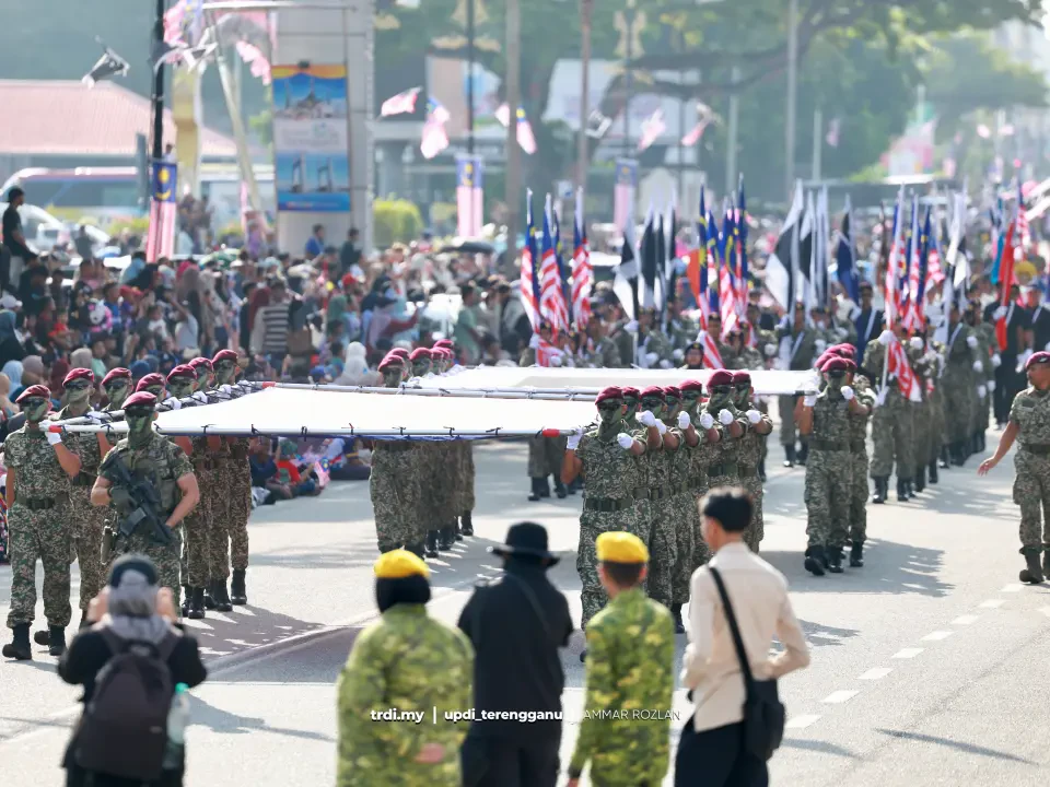 Ribuan 'Banjiri' Dataran Syahbandar, Semarak Hari Kebangsaan Terengganu