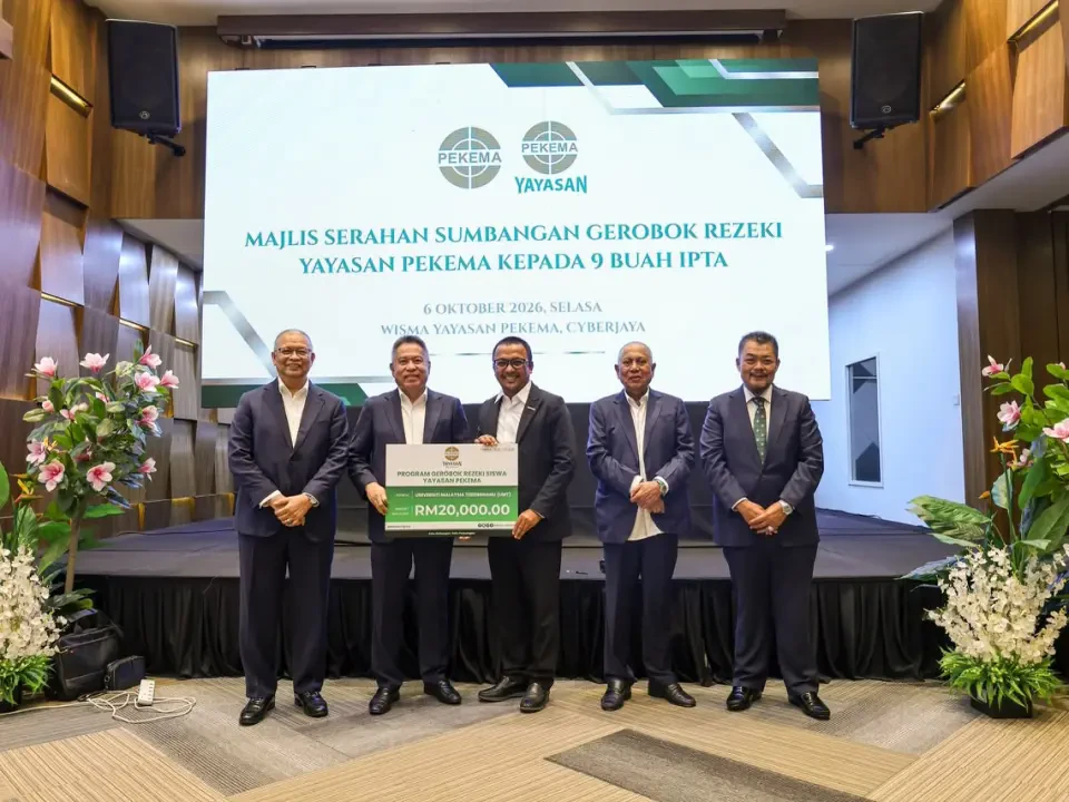 UMT Terima RM20,000 Bantuan Gerobok Rezeki Siswa Oleh PEKEMA