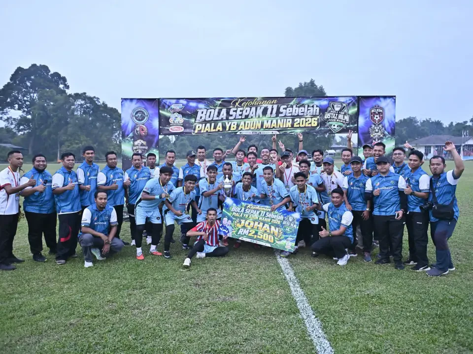 Beladau Kolam FC Tamatkan Penantian 20 Tahun, Julang Piala ADUN Manir