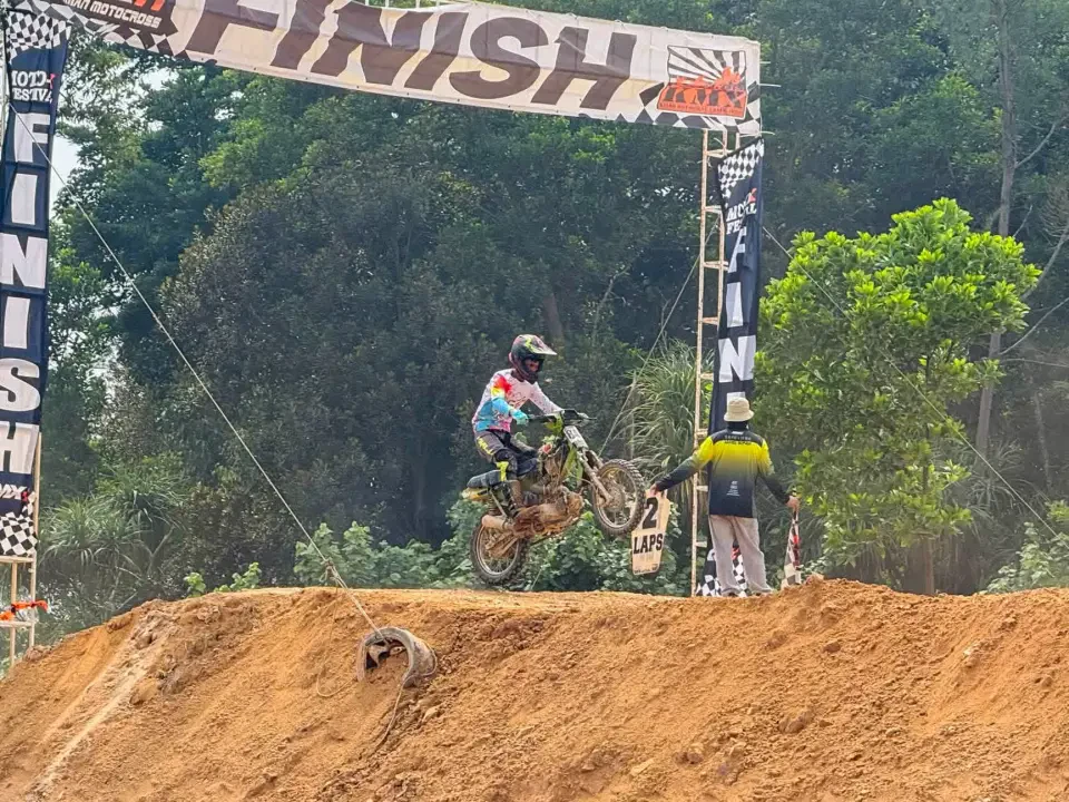 700 Peserta Gegar Litar Motocross Kemaman
